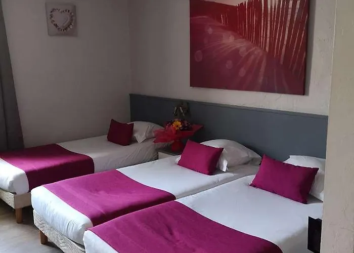 Hotell Logis Atoll *