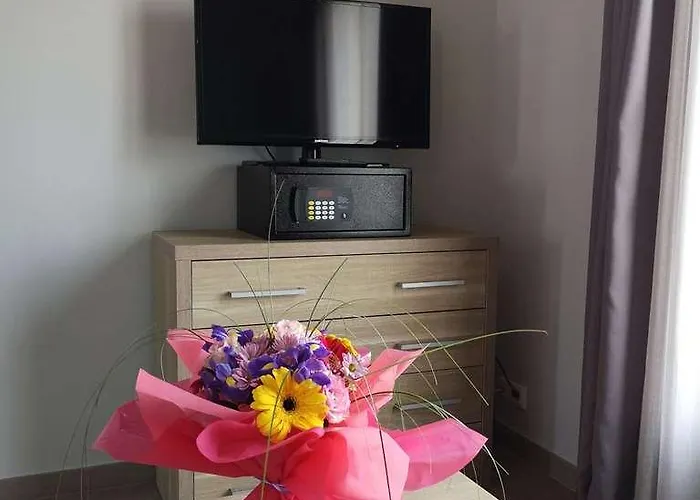 Logis Atoll * Fréjus