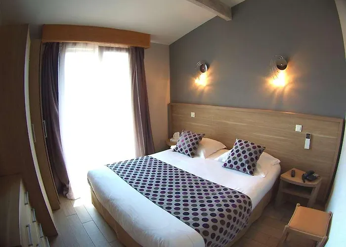 Logis Atoll * Fréjus