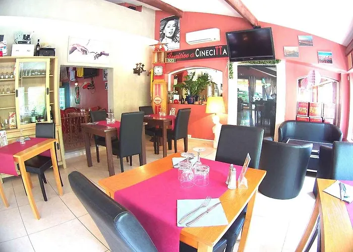 Logis Atoll Hotell